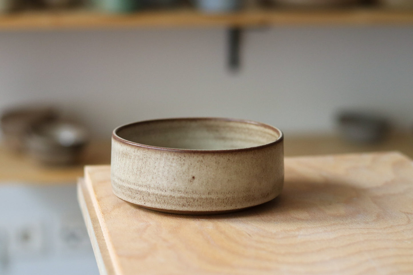 SHALLOW BOWL - MOCHA