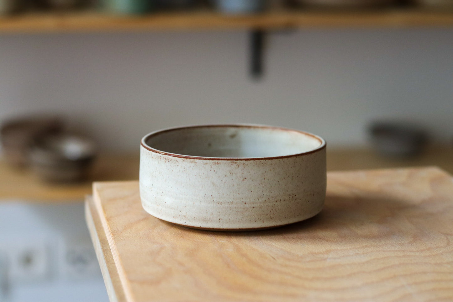 SHALLOW BOWL - OFF WHITE