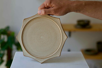 FACETED PLATE - IVORY